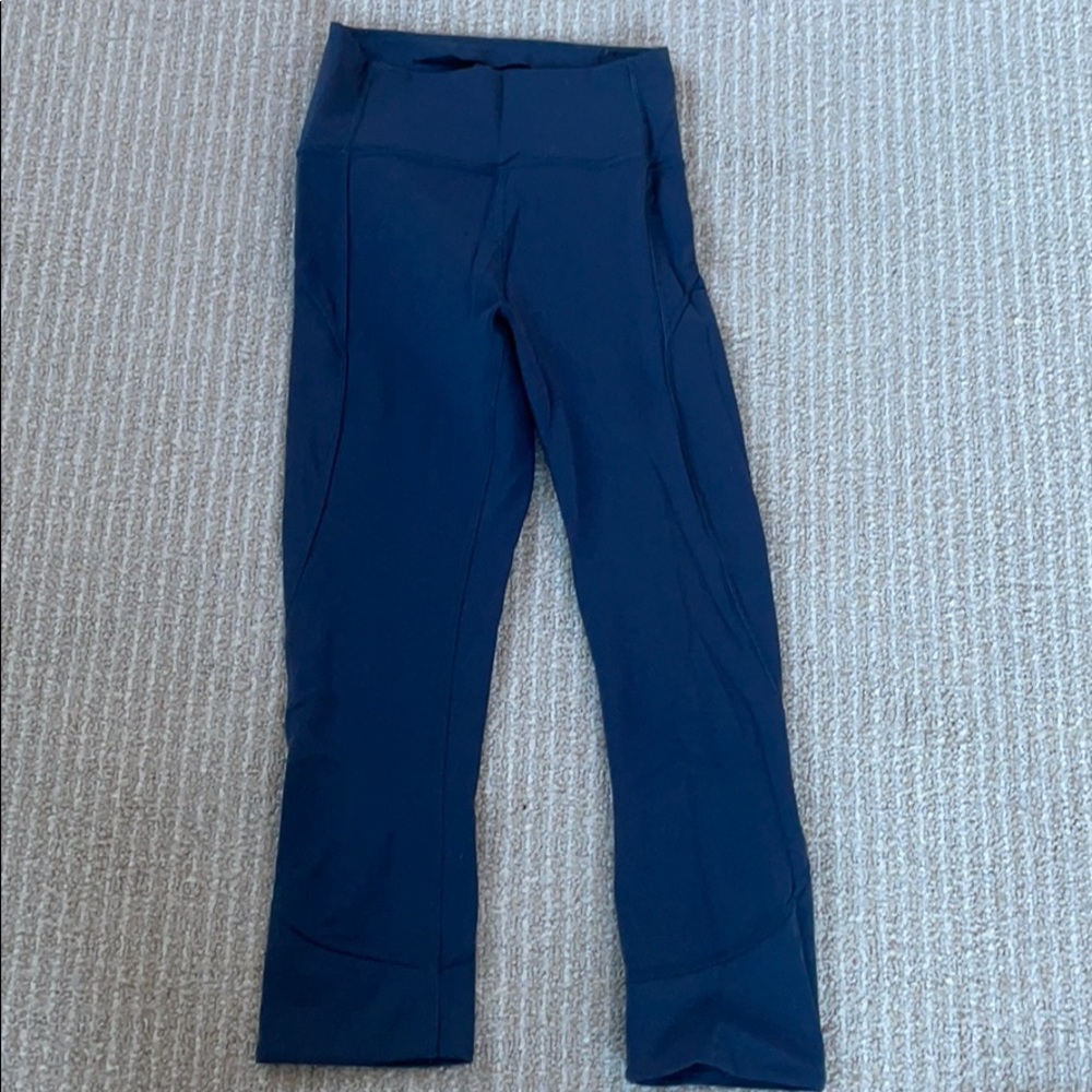 Blue cropped lululemon leggings